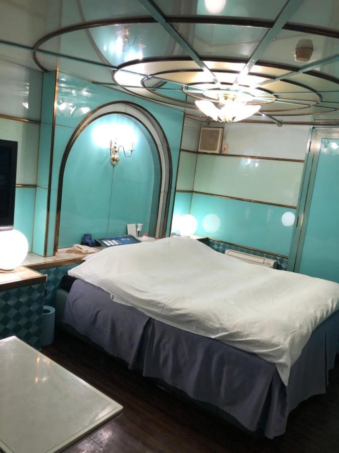 Hotel Chapel Story Sakaihigashi (Adults Only) Сакаи Экстерьер фото