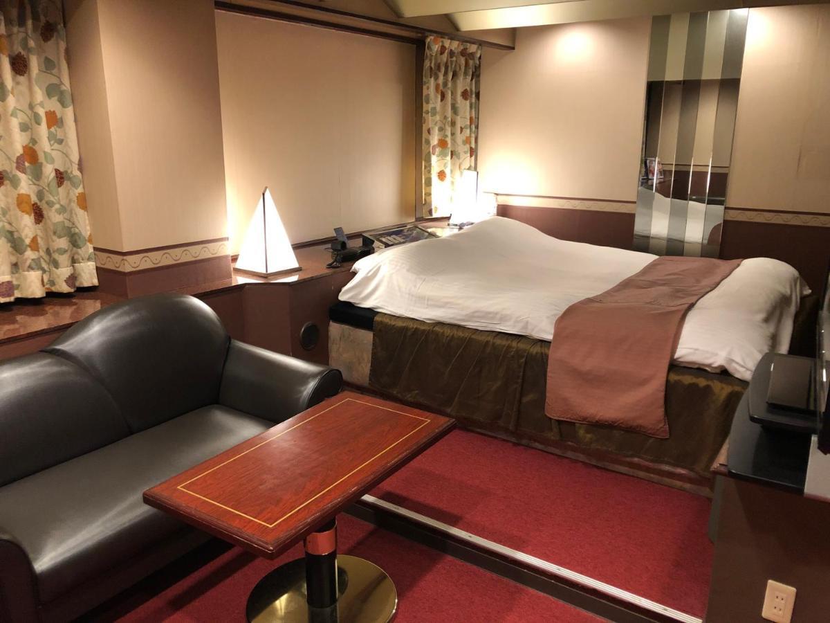 Hotel Chapel Story Sakaihigashi (Adults Only) Сакаи Экстерьер фото